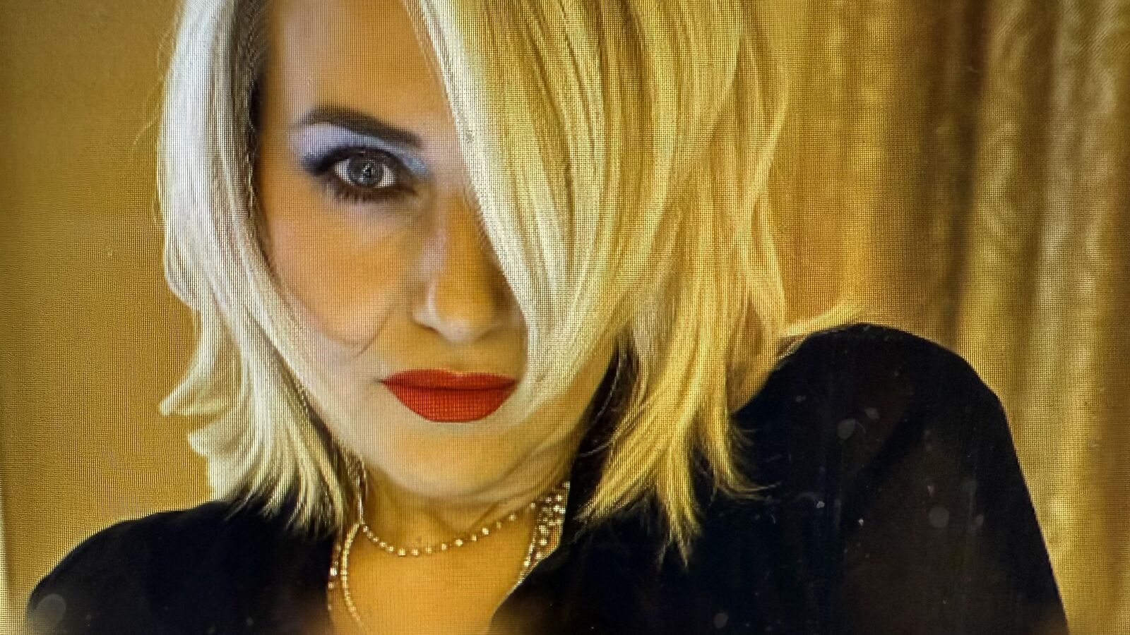 CorinneDior erotic portrait