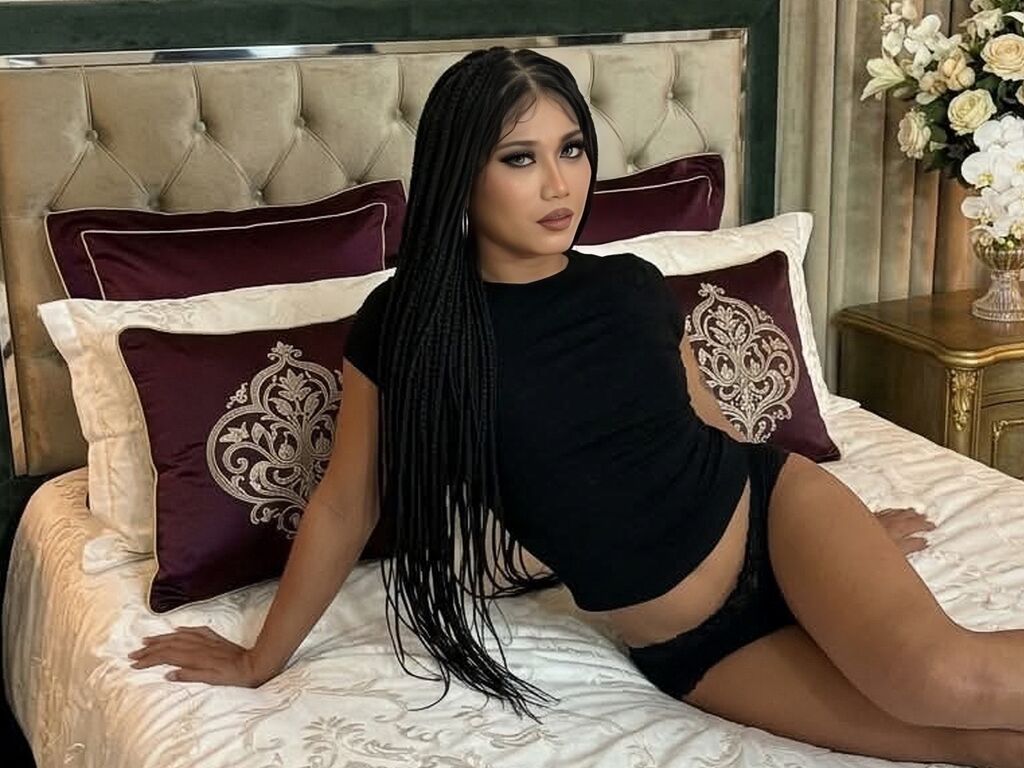 AveryaCarolina live performer profile picture