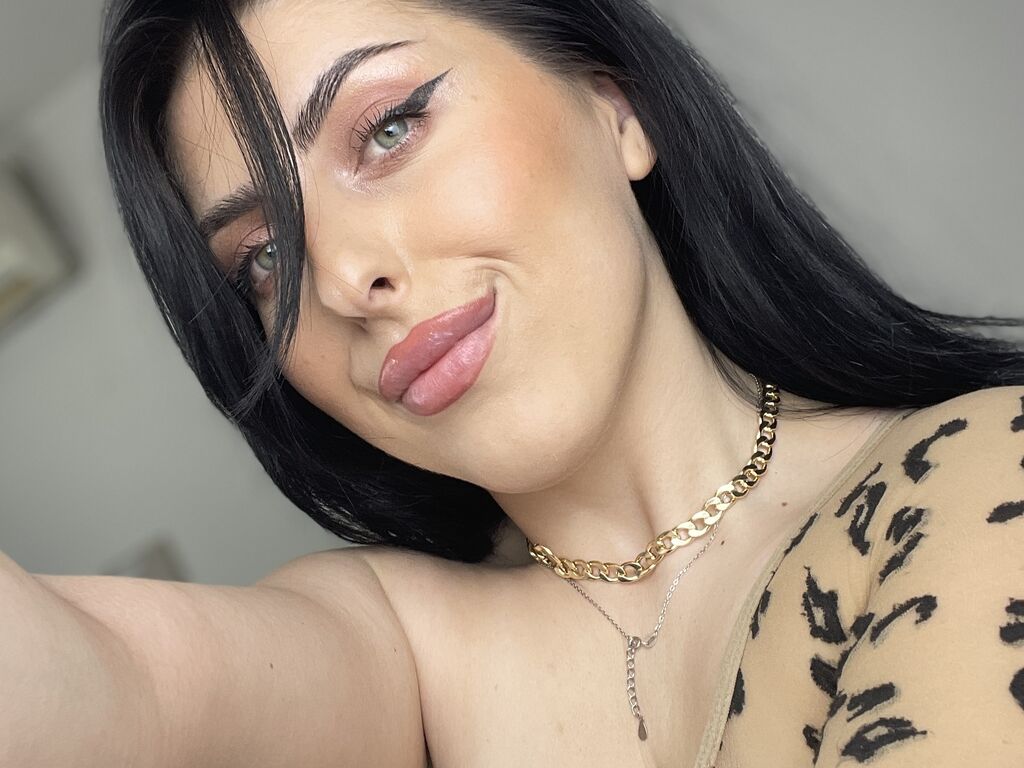 SiennaMell Nackt