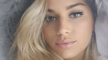 Alisia webcam show