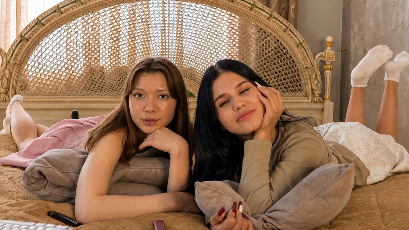 GeorginaAndBlond erotic portrait