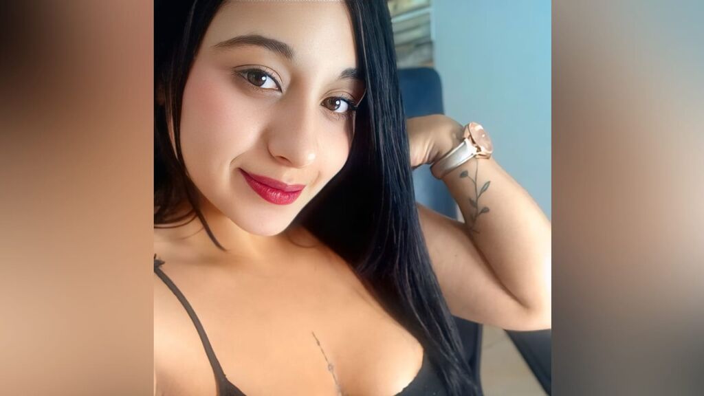 EmmaStonneh's profile from Jasmin at GirlsOfJasmin'