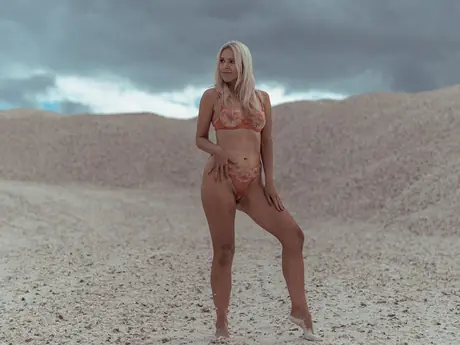 Chat with VirginiaKramer