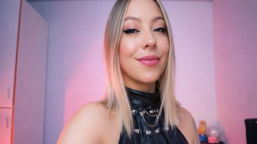Watch ArishaTorres live on Viva LiveCam🔔