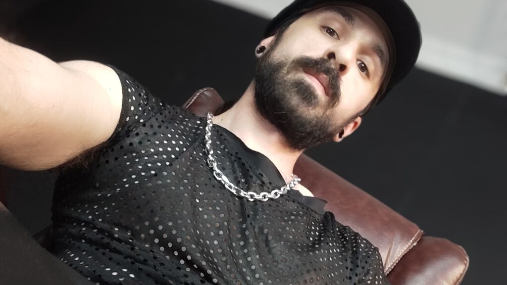 AxelColton live cam model at LiveJasmin
