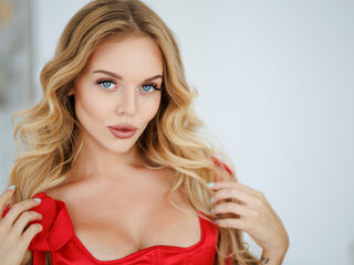 DaniellaMur Porn Show