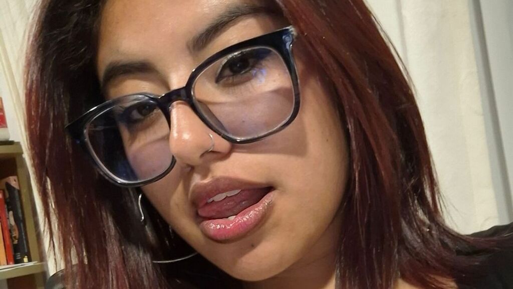 CarolineWilds's profile from Jasmin at GirlsOfJasmin'