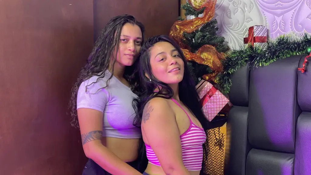 Show privé avec LucyAndBella