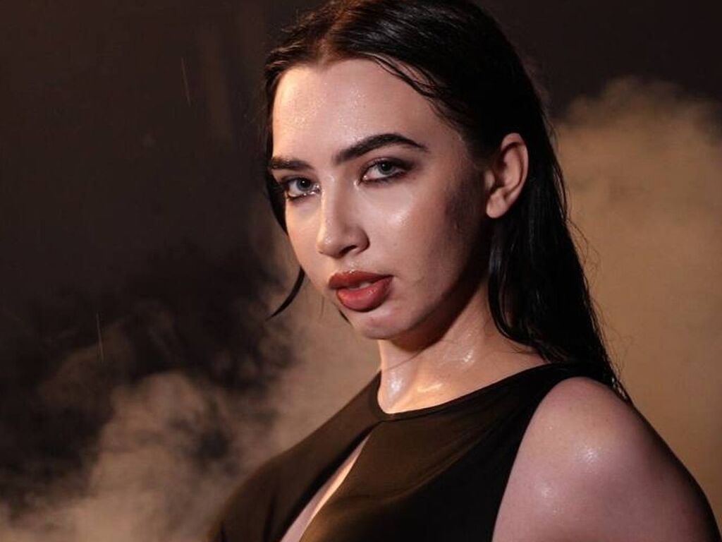 AmeliaRing from Web Night Cam