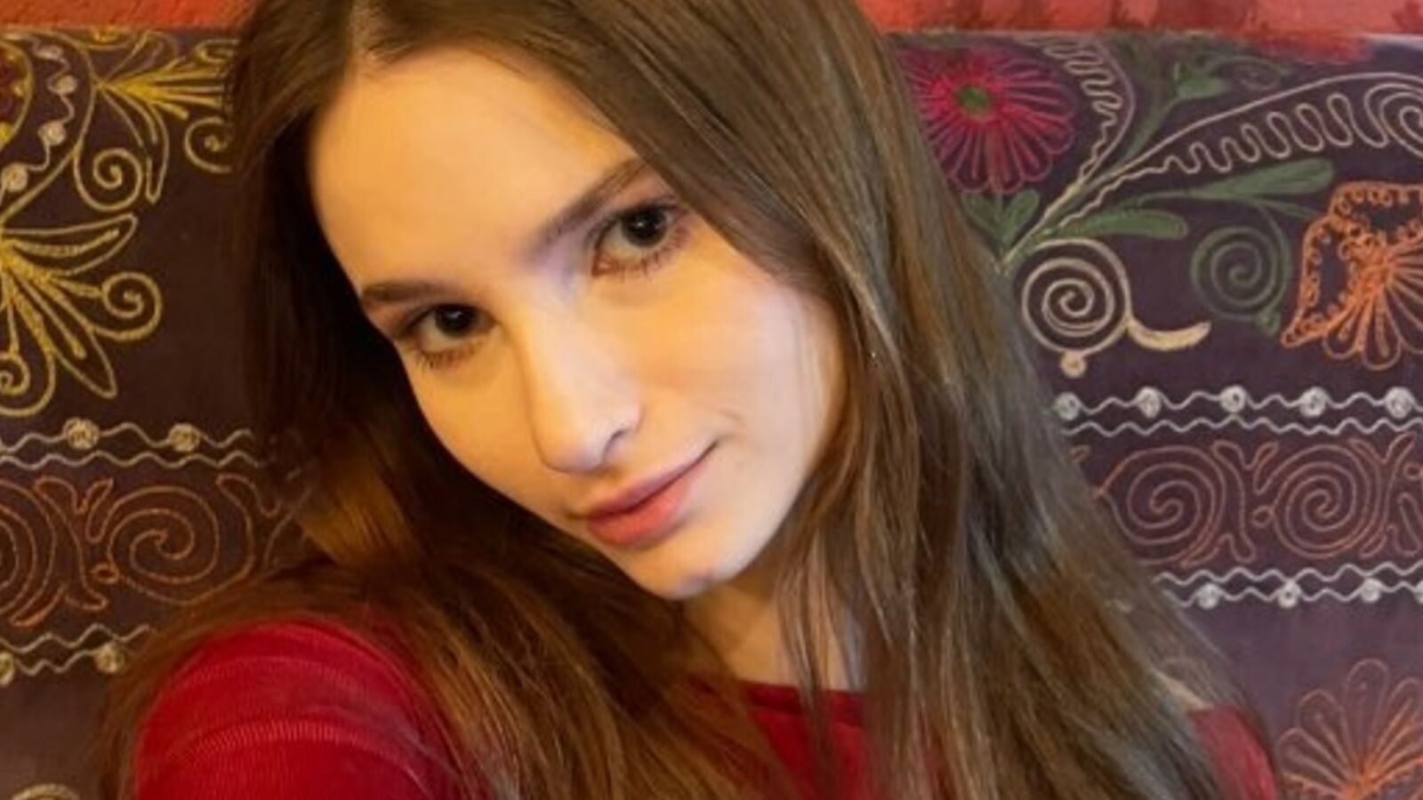 MadelynWealer erotic portrait