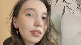 Free Nude SuzanneVega