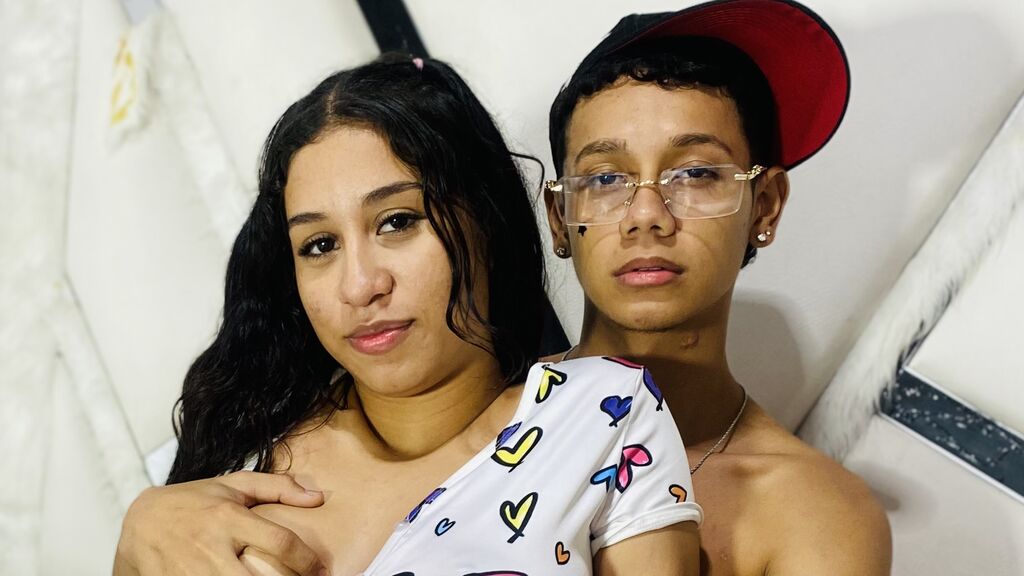 AdelAndDanilo Live Cam on LiveJasmin