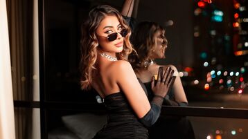 ArianaRoux webcam show