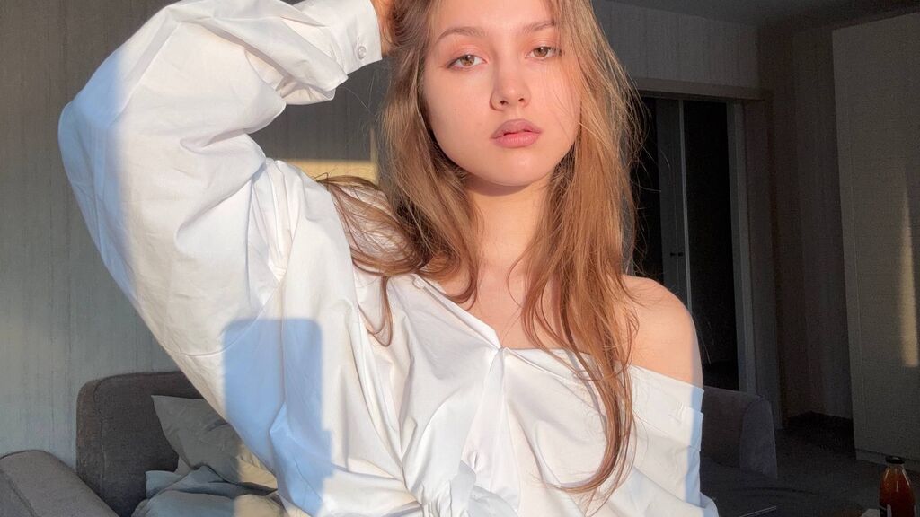 JulieHoppenrath's profile from Jasmin at GirlsOfJasmin'