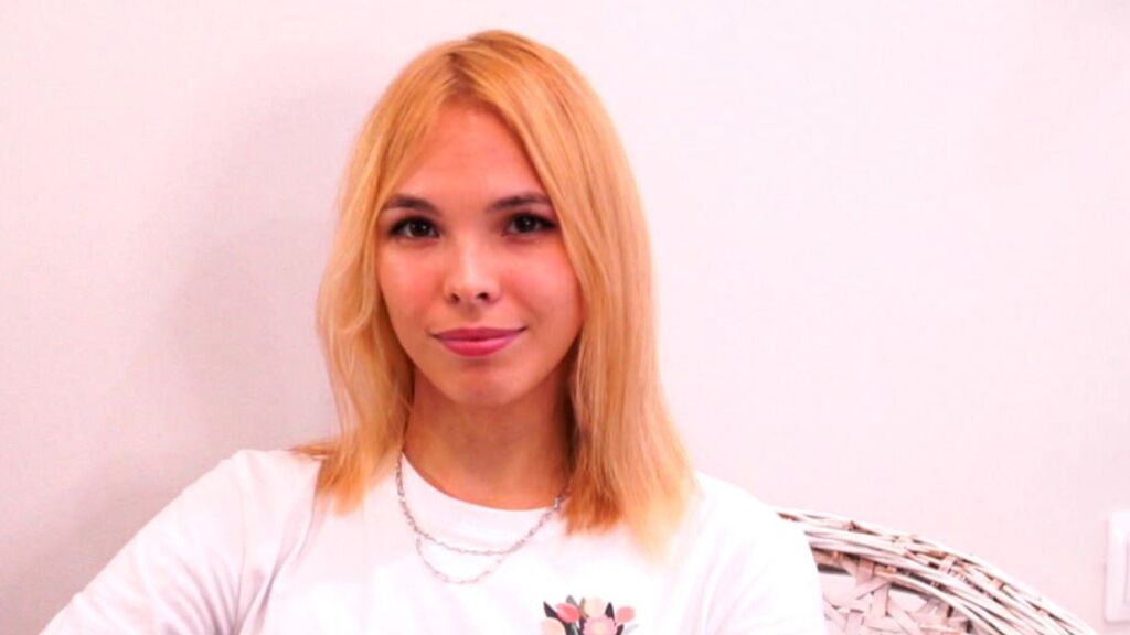 AvelinaRose online on GirlsOfJasmin