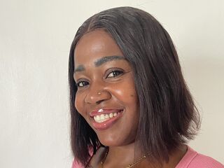 Ebony woman Lucy Beneard