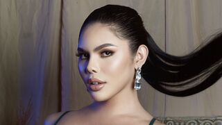 Free Nude ReignePecania