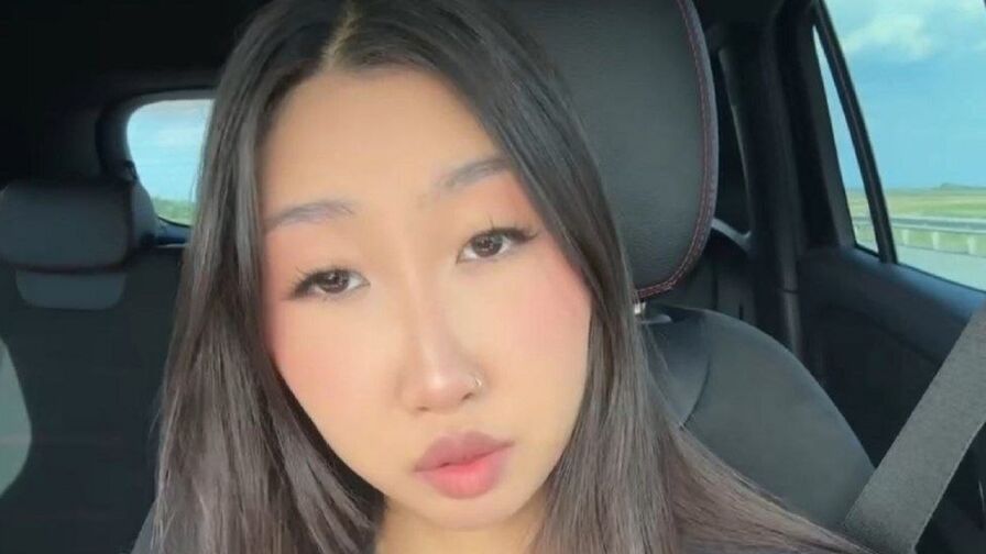 Chat with MarcellBuggy live on AsianCamModels.com