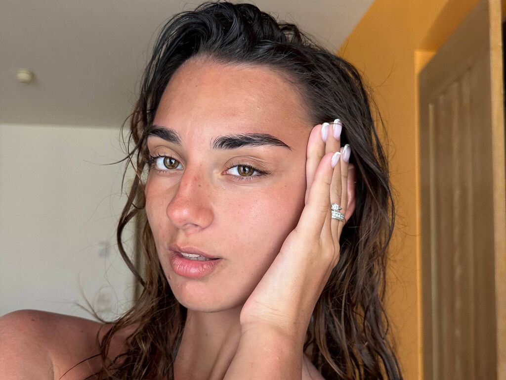 LuciaStehlik profile on CamInlin