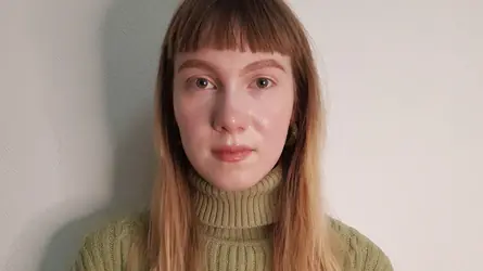MaidaAtwood's chat room