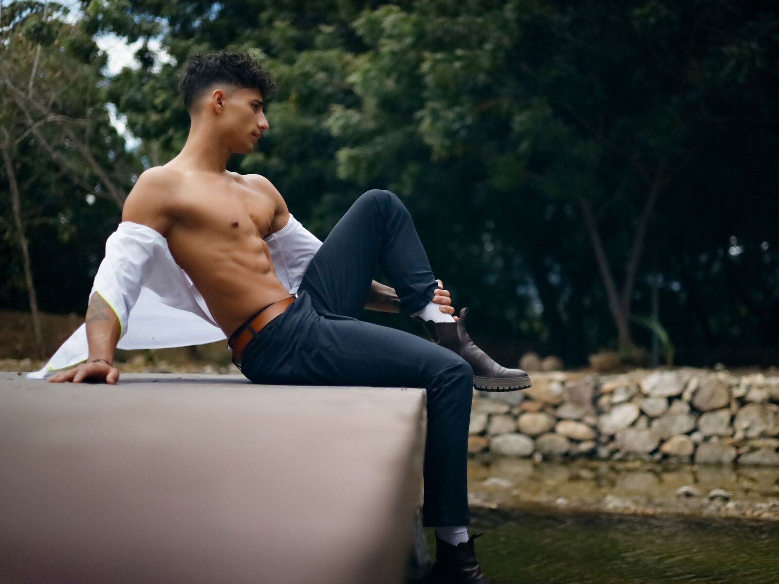 Live cam for MaximoRomano