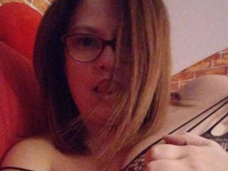 MattildeHellen Chat direct live sex