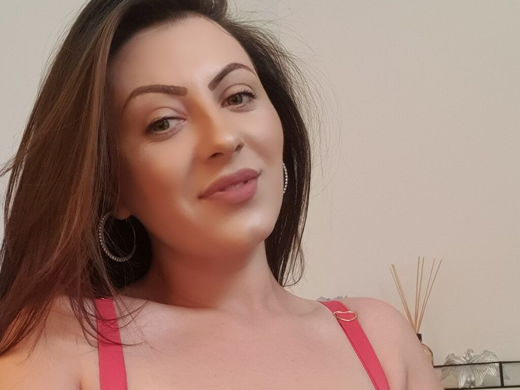 MarisLily live webcams chat big tits