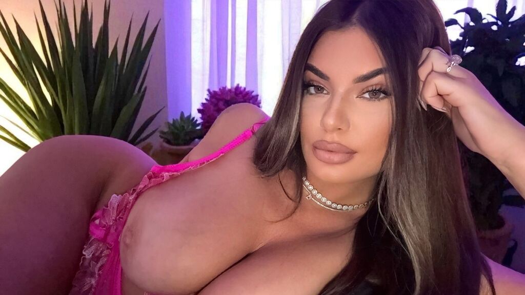 Sex chat gratuit in direct cu JessycaJane pe LiveJasmin