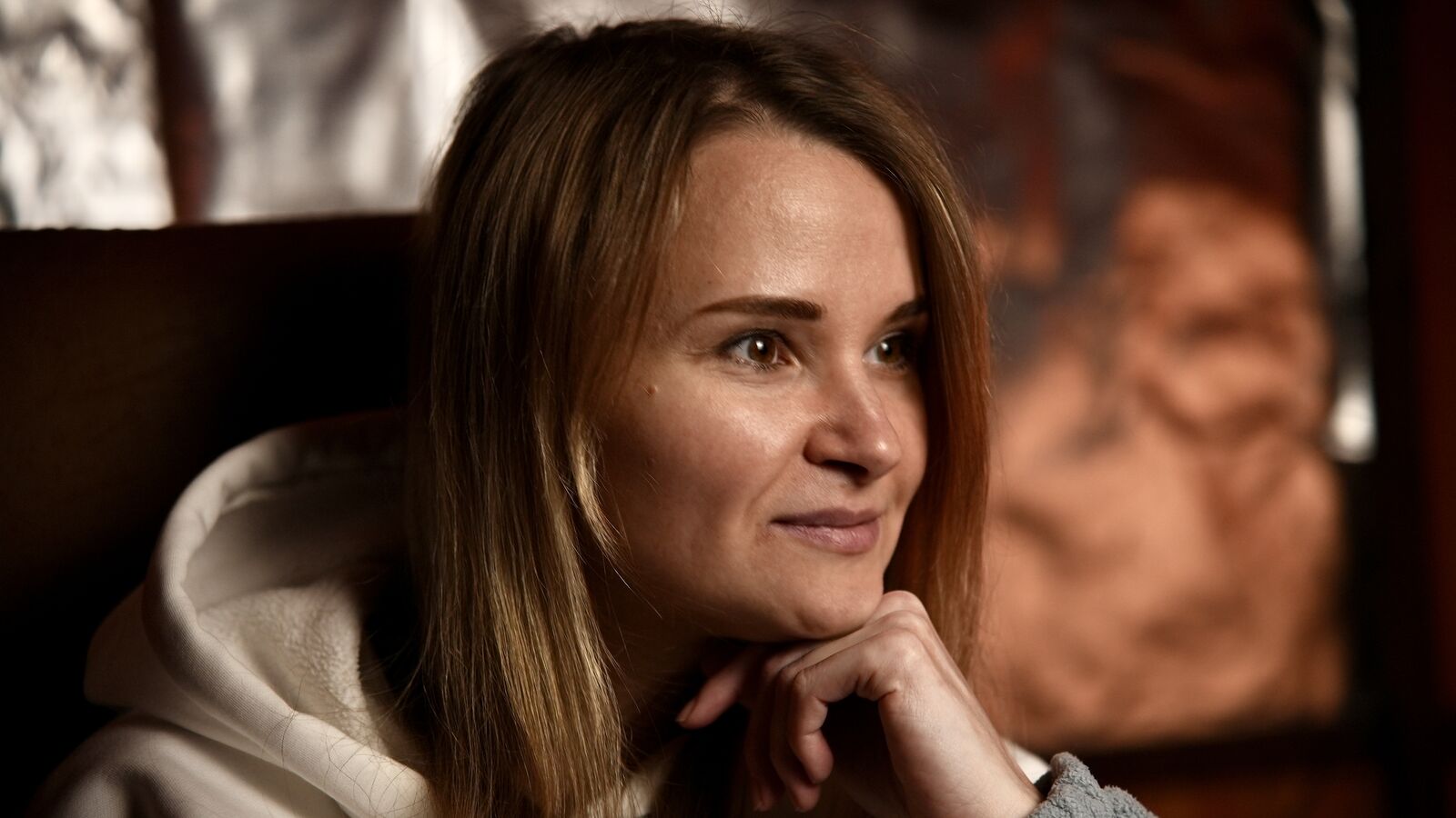 MiaSparkes glamour portrait