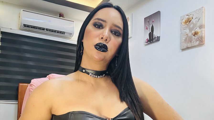 CasandraGrande – Male | Webcams Chicas