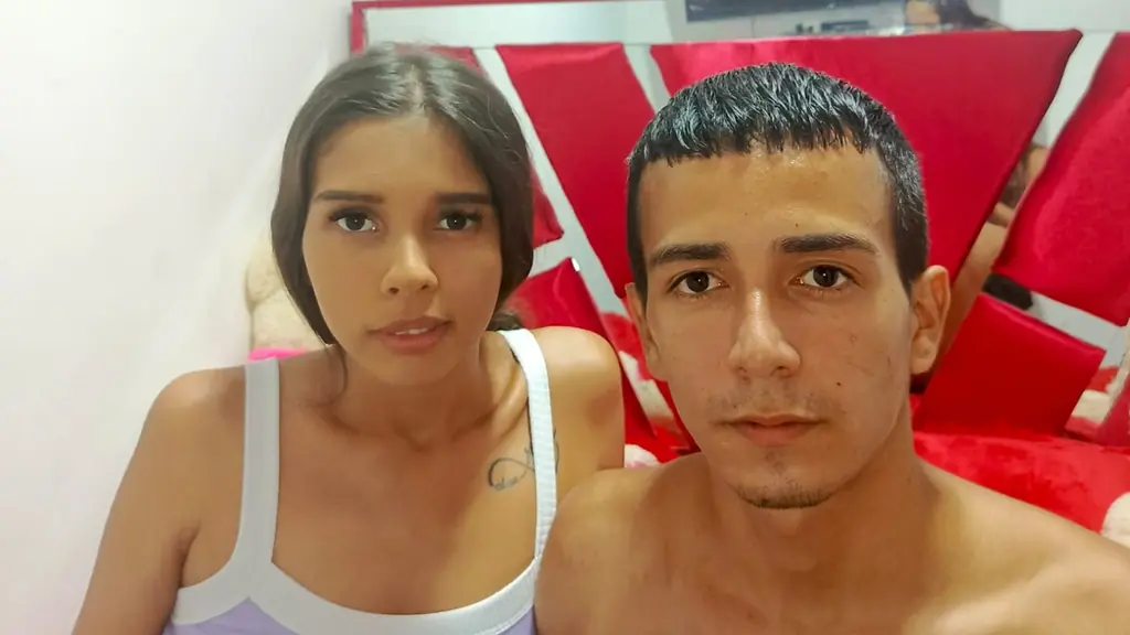 LuzAndJoseth's chat room