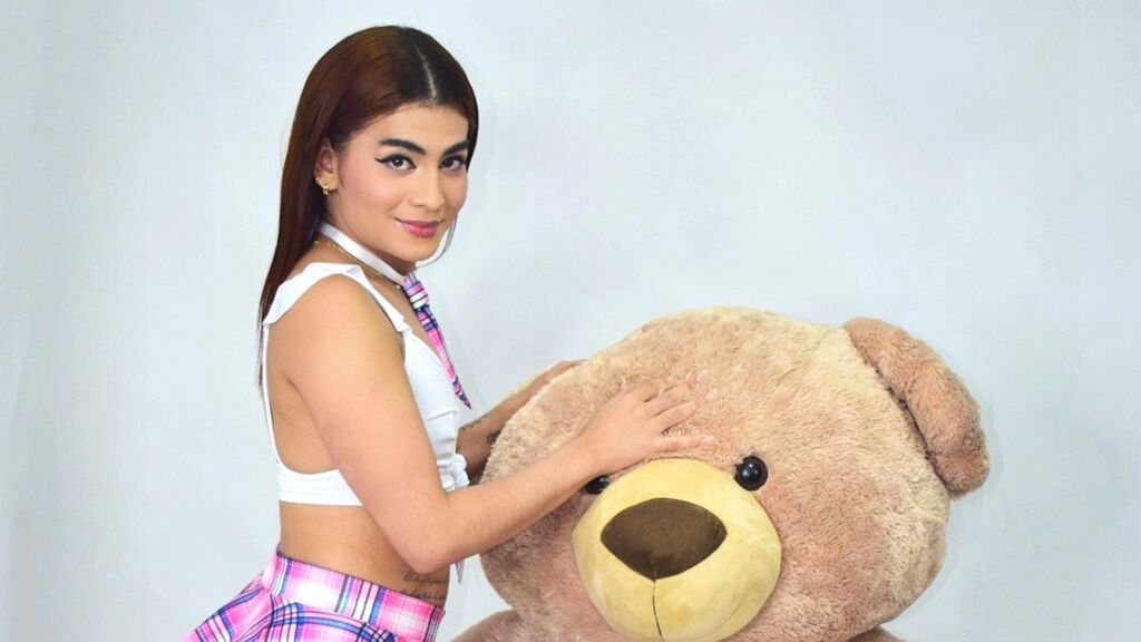 GracesBrown live cam model at LiveJasmin