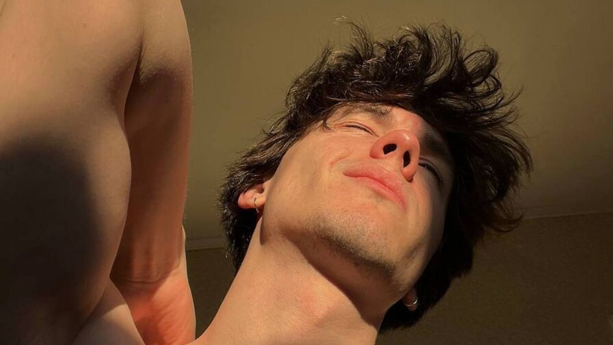 Watch JeremyScott live on Live Cams