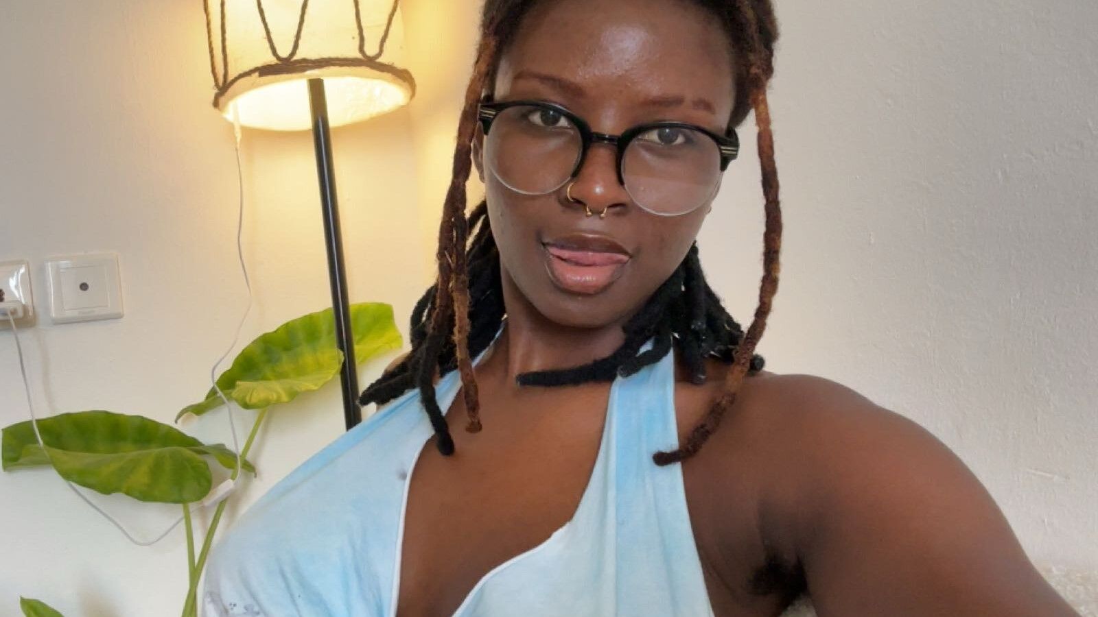 DerbyLaila erotic portrait
