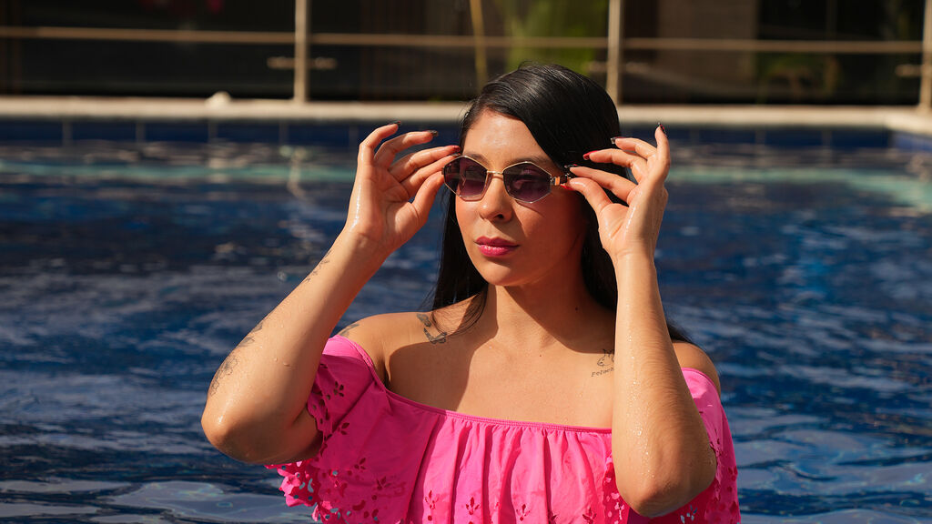 GinnaSantana's profile from Jasmin at GirlsOfJasmin'