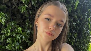 LayanSummer from vivo.webcam