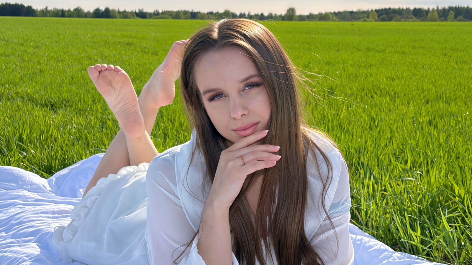 EvelynElyx erotic portrait