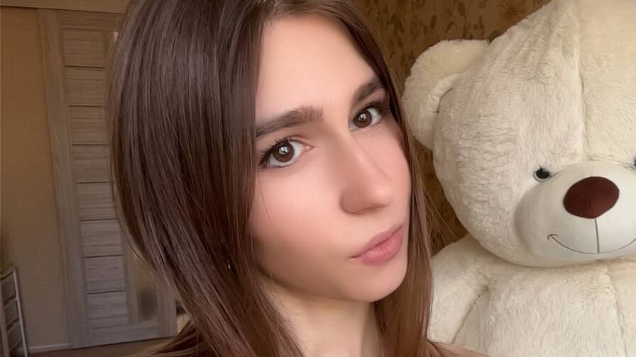 Watch KarieChuong live on Recorded Camera❤️