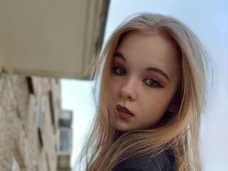 ElletteChesser Personalized cam shows
