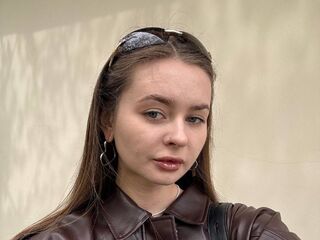 RhiannonCastano RhiannonCastano