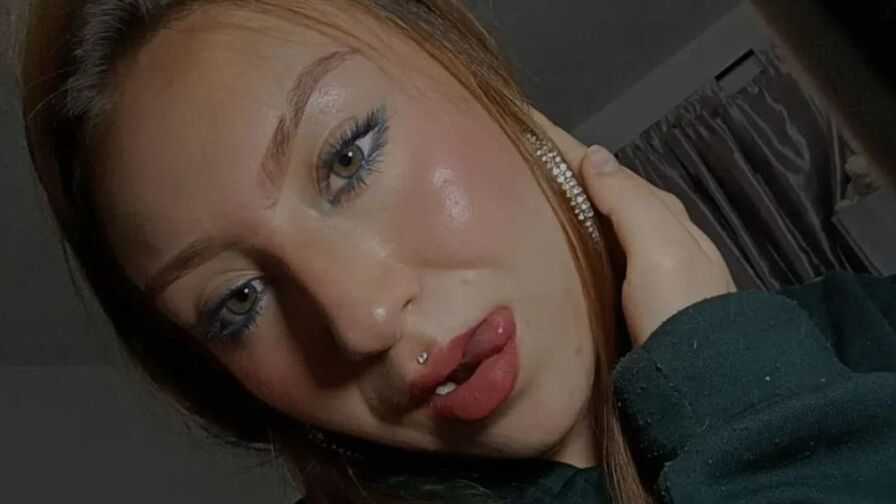 CasandraRobert's Live Nude Chat