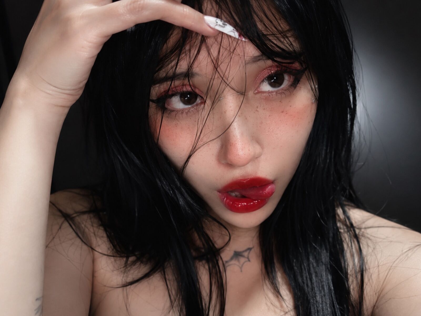Live cam for VioletEdwards