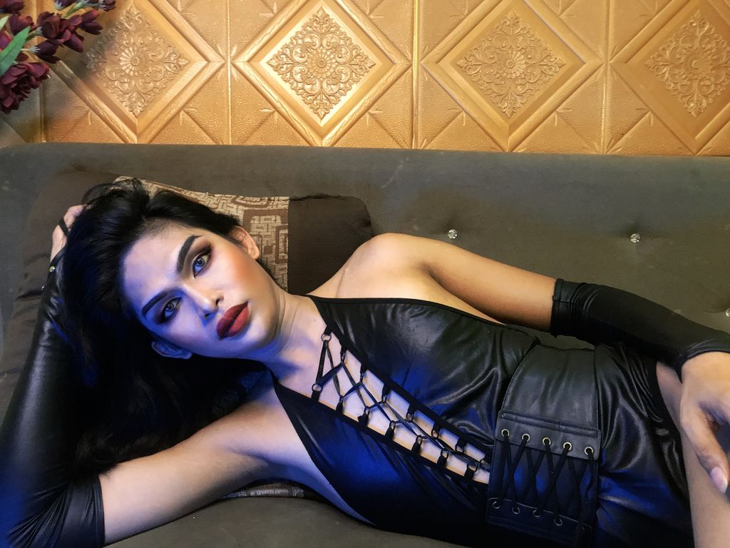 SophiaMiranda's live cam
