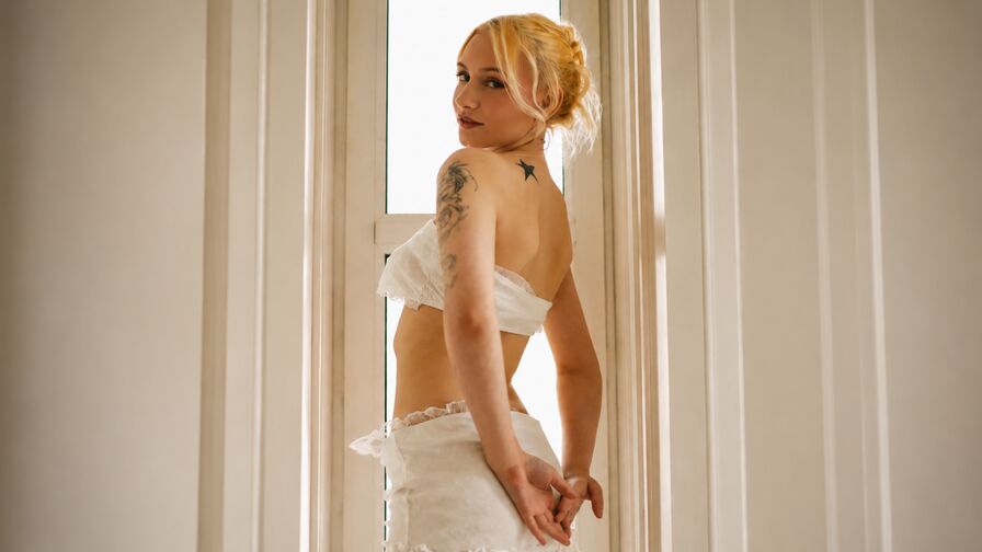 ReneAvery's Live Nude Chat