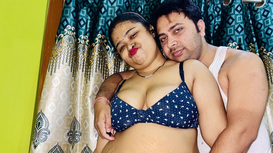 JoyaAndRaj's Live Nude Chat