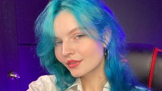 Free Nude LikaSkyler