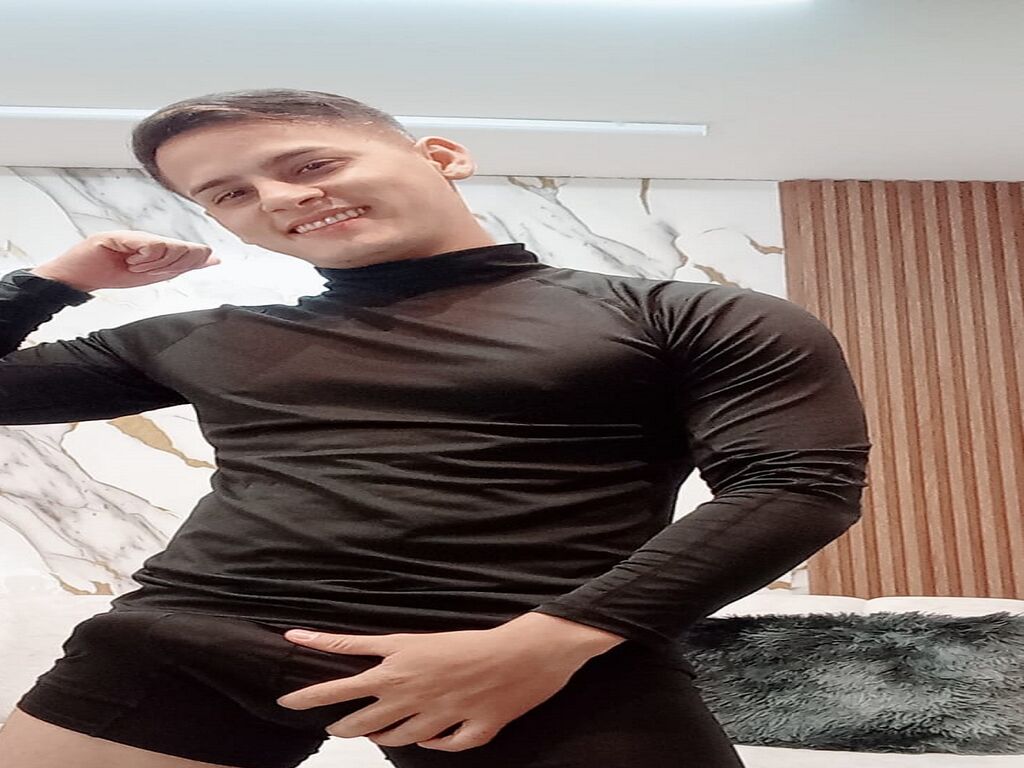JohnnySevilla LiveJasmin credits show profile