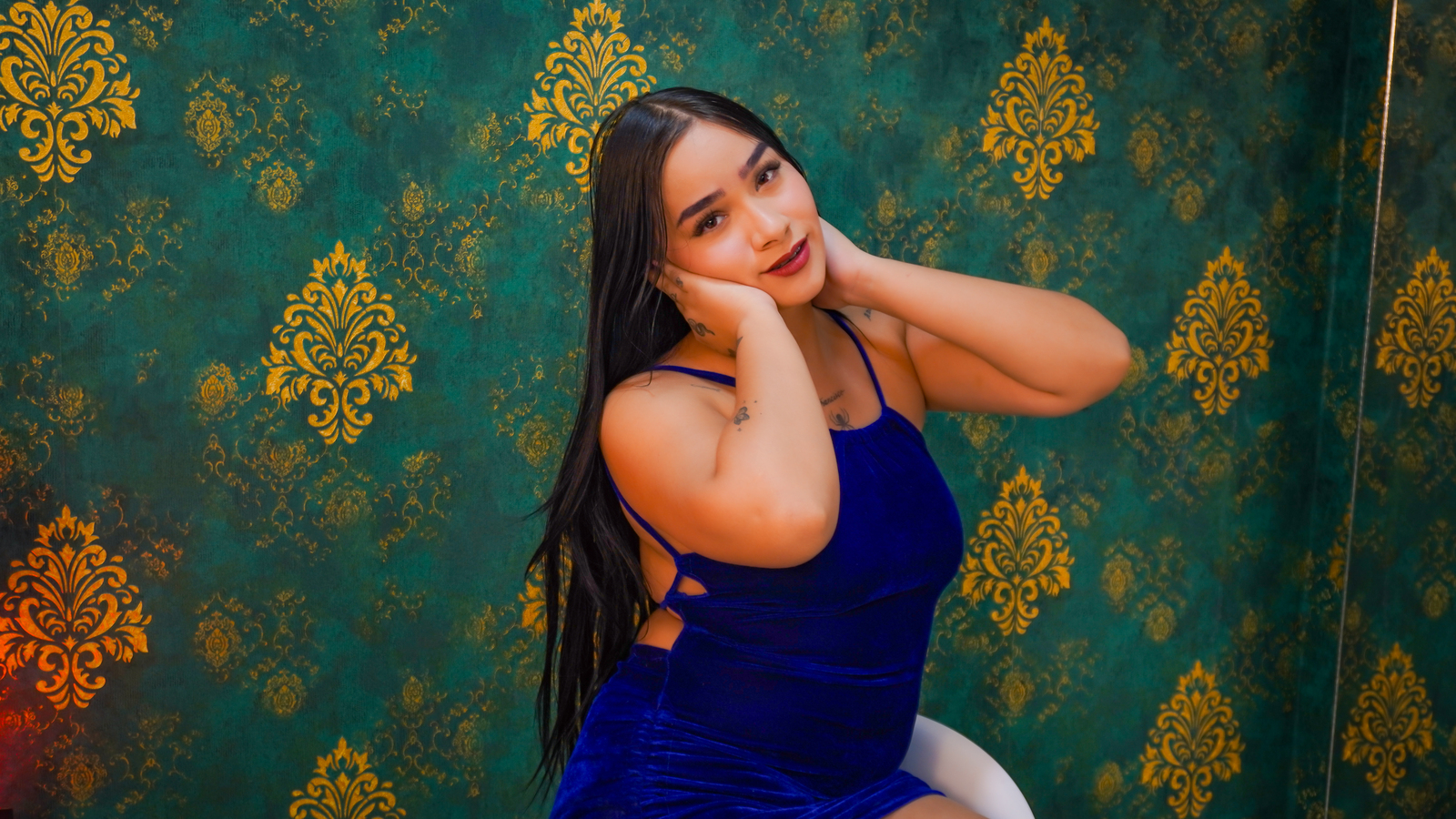 ViktoriyaDaria erotic portrait