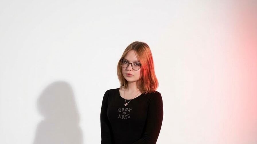SuzanGoldstein's Live Nude Chat