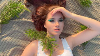 Kostenlos Nackt ElzaBlis